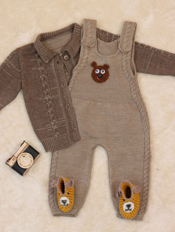 ست کت و شلوار پیشبندی بافتنی بچگانه – نخ ترک ضدحساسیت و ماشینباف | پارس بانو